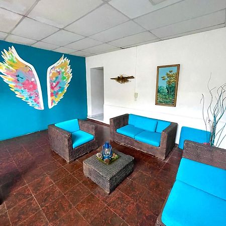Hotel Y Cafe Ixmati Suchitoto Eksteriør bilde