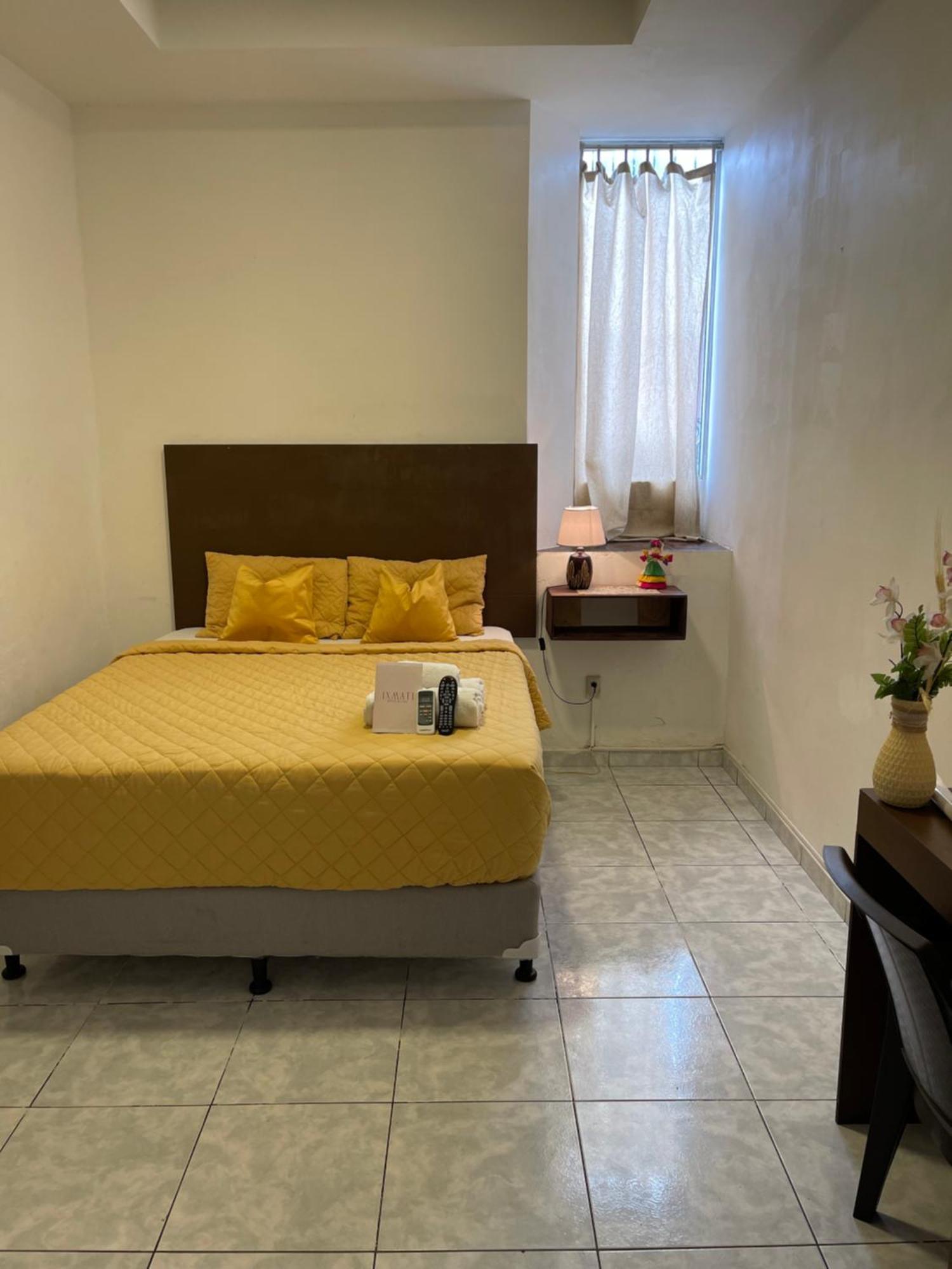 Hotel Y Cafe Ixmati Suchitoto Eksteriør bilde
